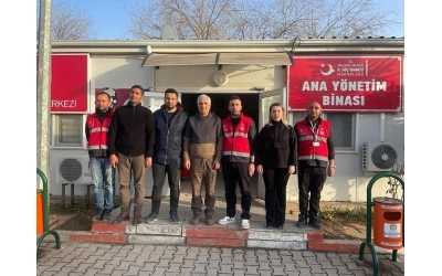 ​DATÜB Genel Sekreteri Fuat Uçar ve DATÜB Kadın Kolları Başkanı Refika Muhammedgil'den oluşan DATÜB Heyeti, T.C. Malatya Valiliği İl Göç İdaresi Müdürlüğü Ana Yönetim Binasını ziyaret etti.