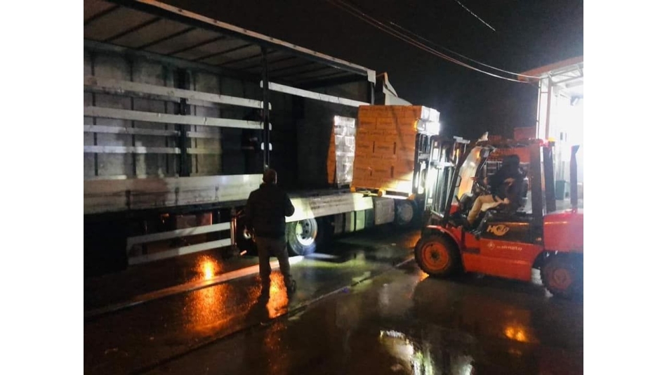 DATÜB Tarafından Depremzedelere Ulaştırılmak Üzere bir TIR su Gönderildi