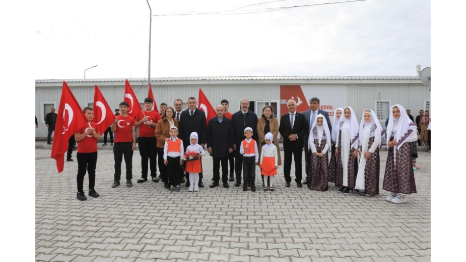 Elazığ'da Önemli Ziyaret: Devlet Yetkilileri Ahıska Türklerini Bayramda Yalnız Bırakmadı