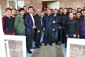 Azerbaycan Diaspora İşleri Devlet Komitesi şube müdürü ve Büyükelçilik müsteşarı Gürcistan’da yaşayan Ahıskalılar ile görüştü