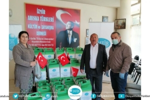 DATÜB'ün Gıda Yardım Kolisi, İzmir'de İhtiyaç Sahibi Ahıskalı Türk ailelere Ulaştı