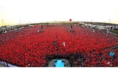 Türkiye'nin kalbi Yenikapı'daydı: #‎TekMilletTekYürek‬