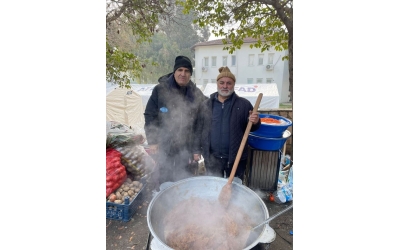 DATÜB Yardım Ekibi felakette hayatını kaybeden vatandaşlarımız için helva kavuruyor