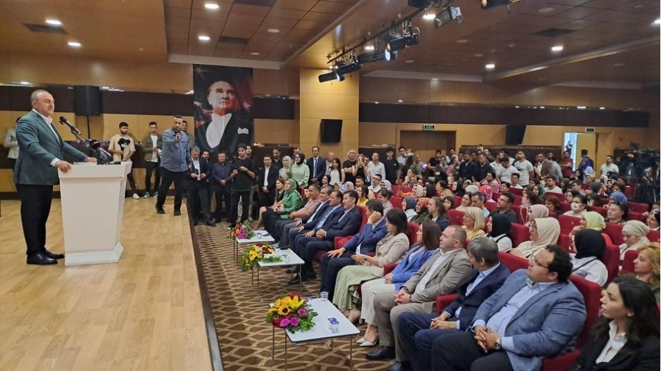 ​28 Mayısta yapılacak Cumhurbaşkanlığı seçimlerinin ikinci turunda cumhurbaşkanımız Recep Tayyip Erdoğan'ı destekleyeceğini beyan eden Ahıska Türklerinin dostu Dr. Sinan Oğan'ı DATÜB Akdeniz Temsilciliği Antalya'da en güzel şekilde karşıladı
